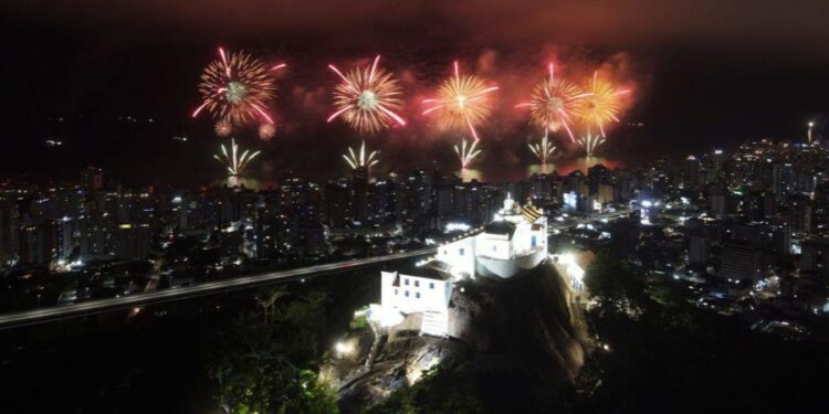 Vila Velha se prepara para Réveillon com lotação máxima nos hotéis